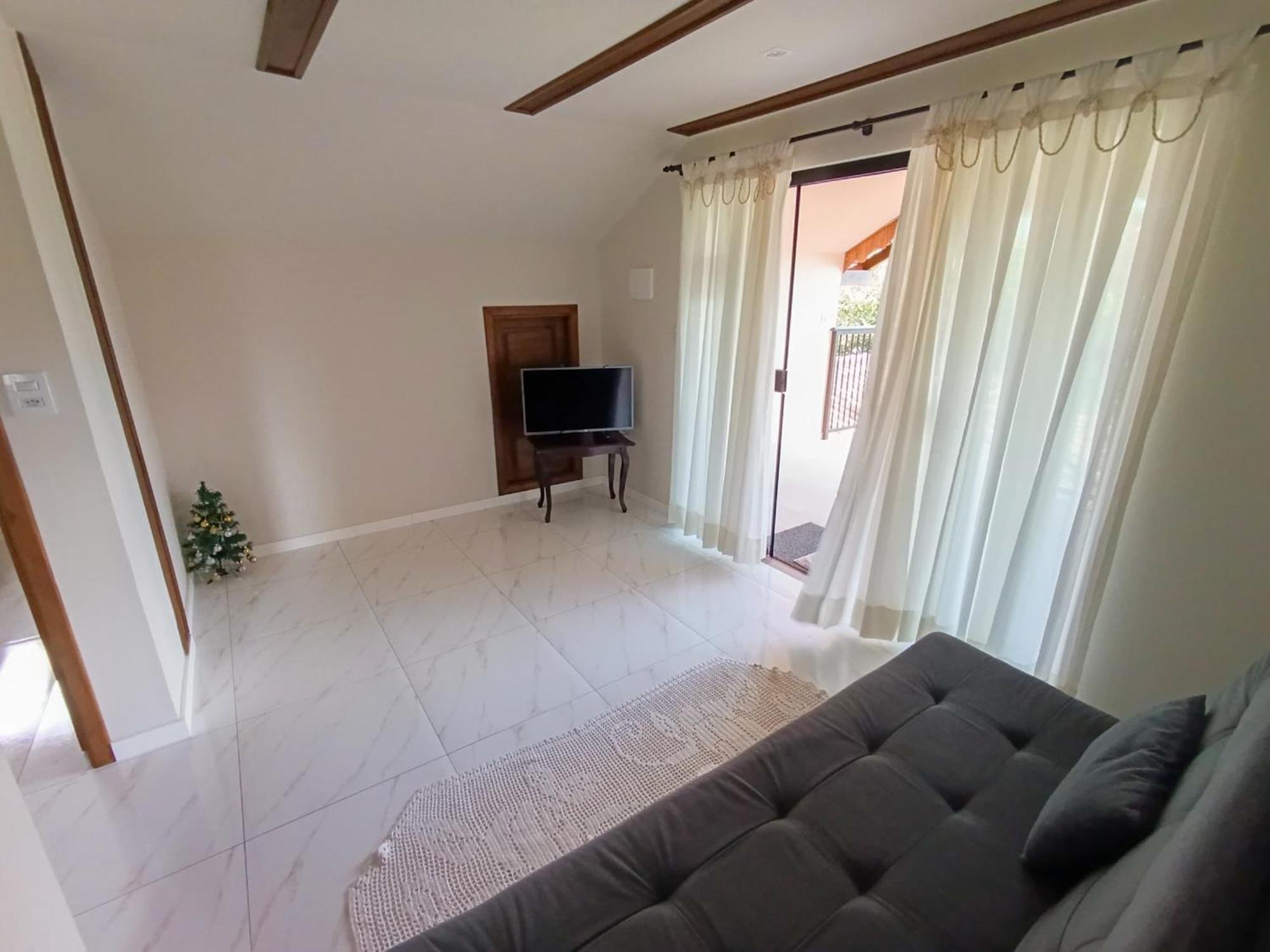 Casa Aconchego 345 Ao Lado Alles Park 波梅罗迪 外观 照片